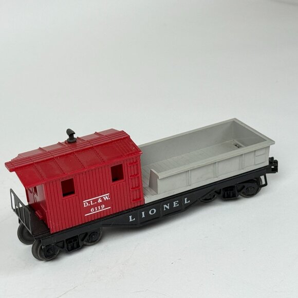 Vintage Lionel Trains No. 6119 D.L. & W. Caboose Car Damages - Picture 3 of 7